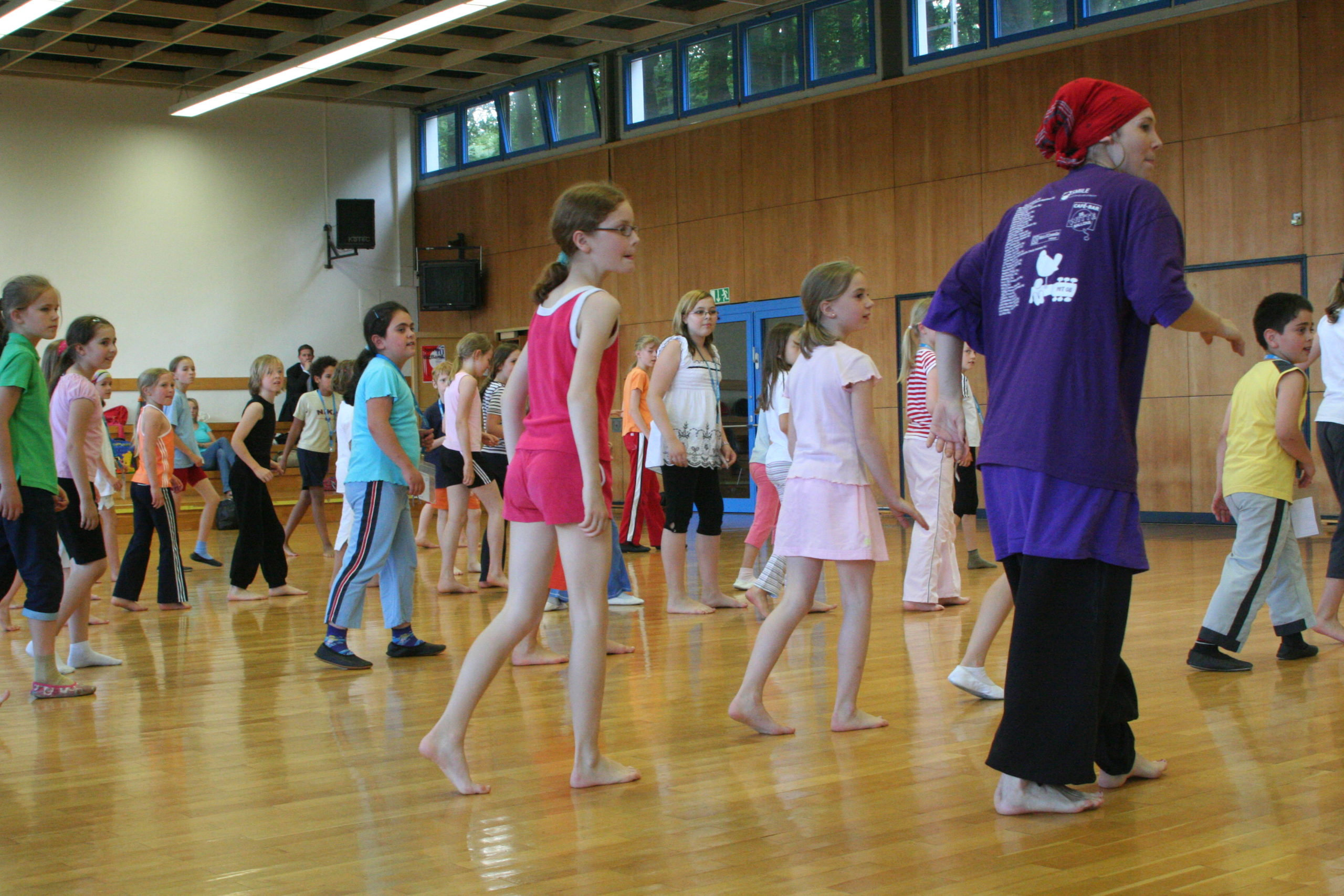 KKU_Powe_dance_2008_001